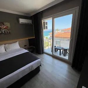 Grand Faik *** Çeşme